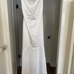 Elliatt Aisle Dress in small! Never been worn brand new! Will ship today !